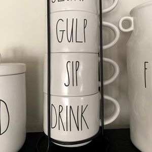 Coffee cups with stand